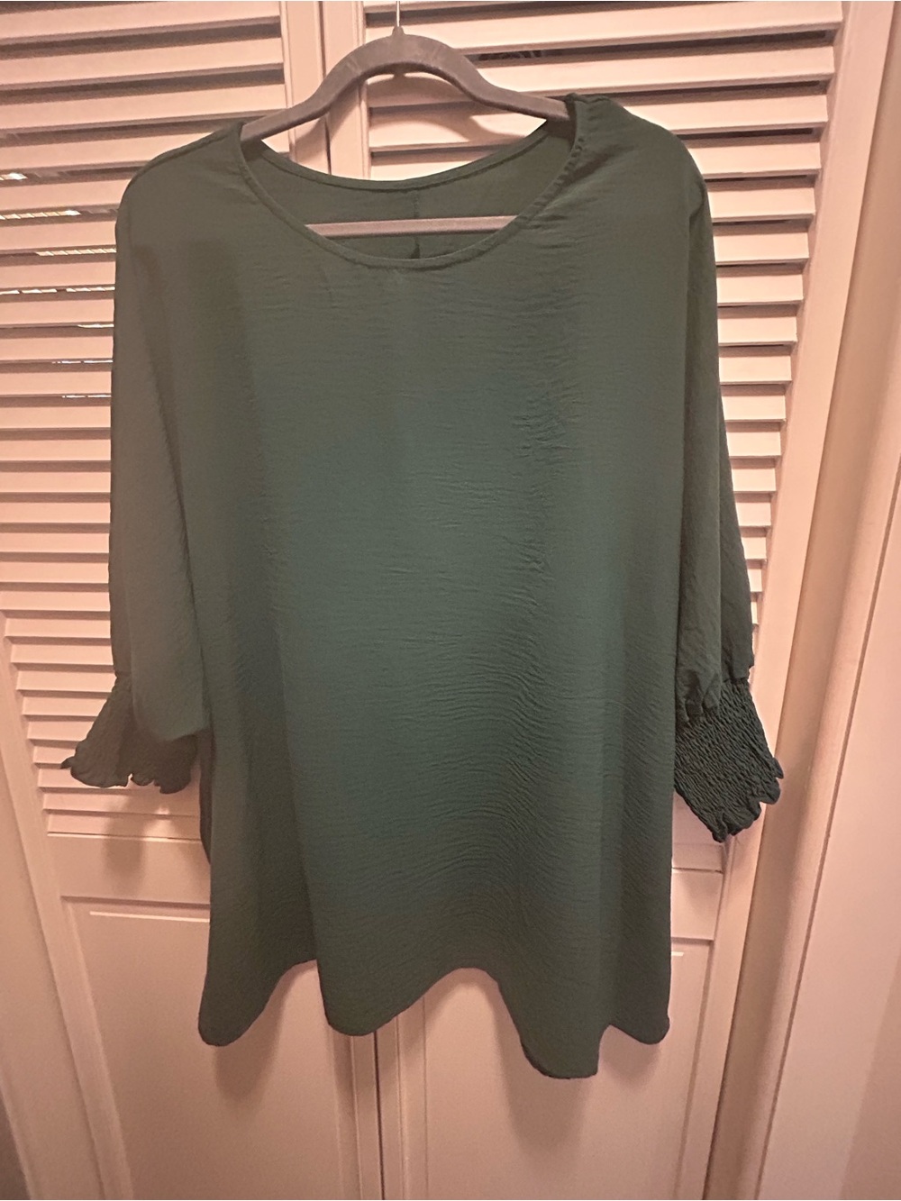 Source Unknown Deep Green Smocked Sleeve Tunic